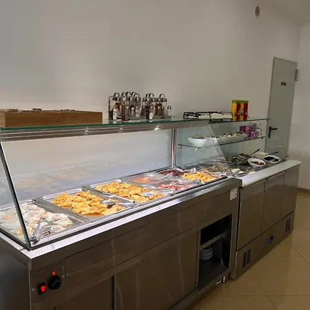 Casa Topaz Mamaia Nord Guest house