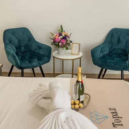 Casa Topaz Mamaia Nord Guest house